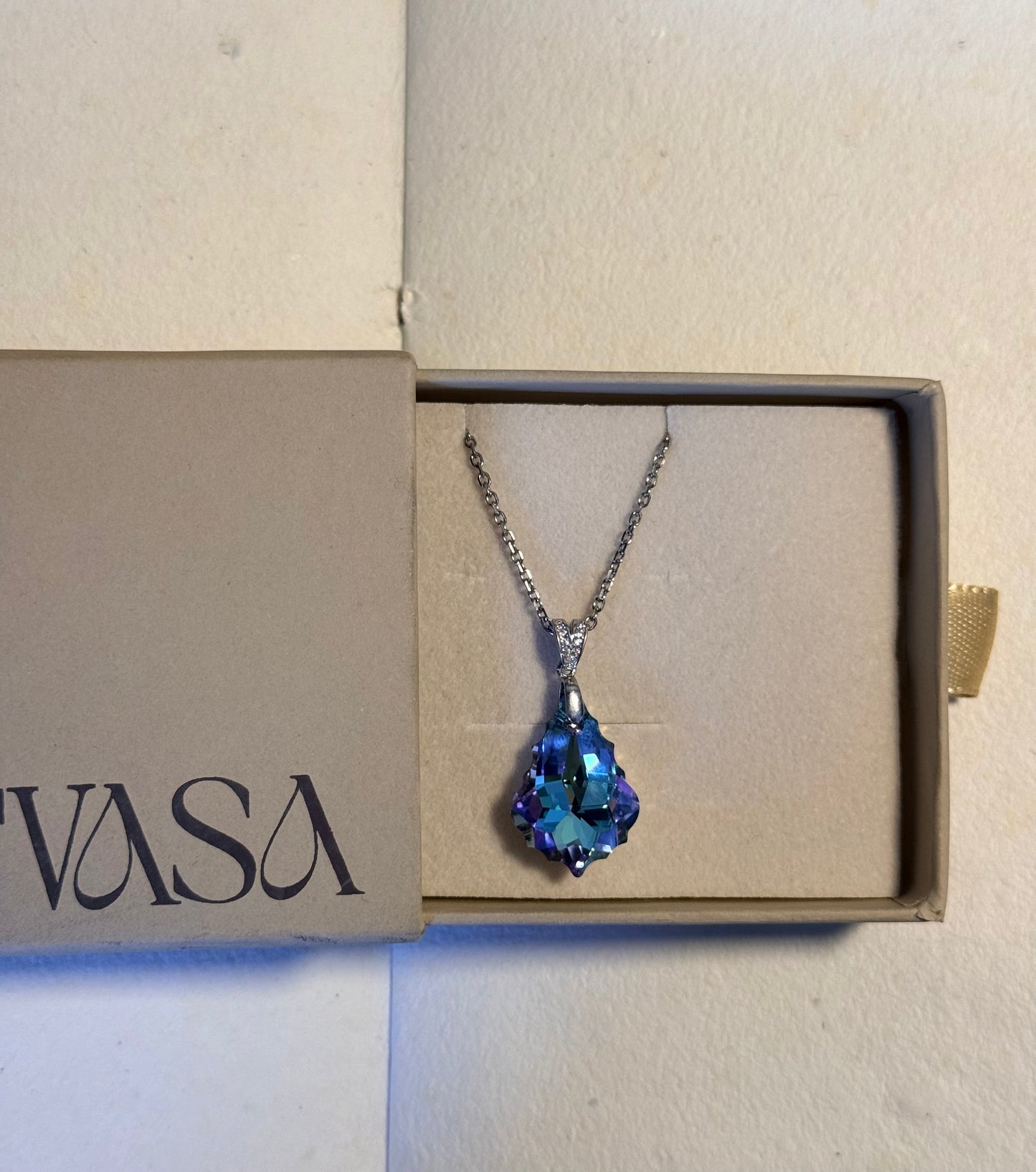 Whispering Leaf Swarovski in 925 Silver Necklace (Copy)