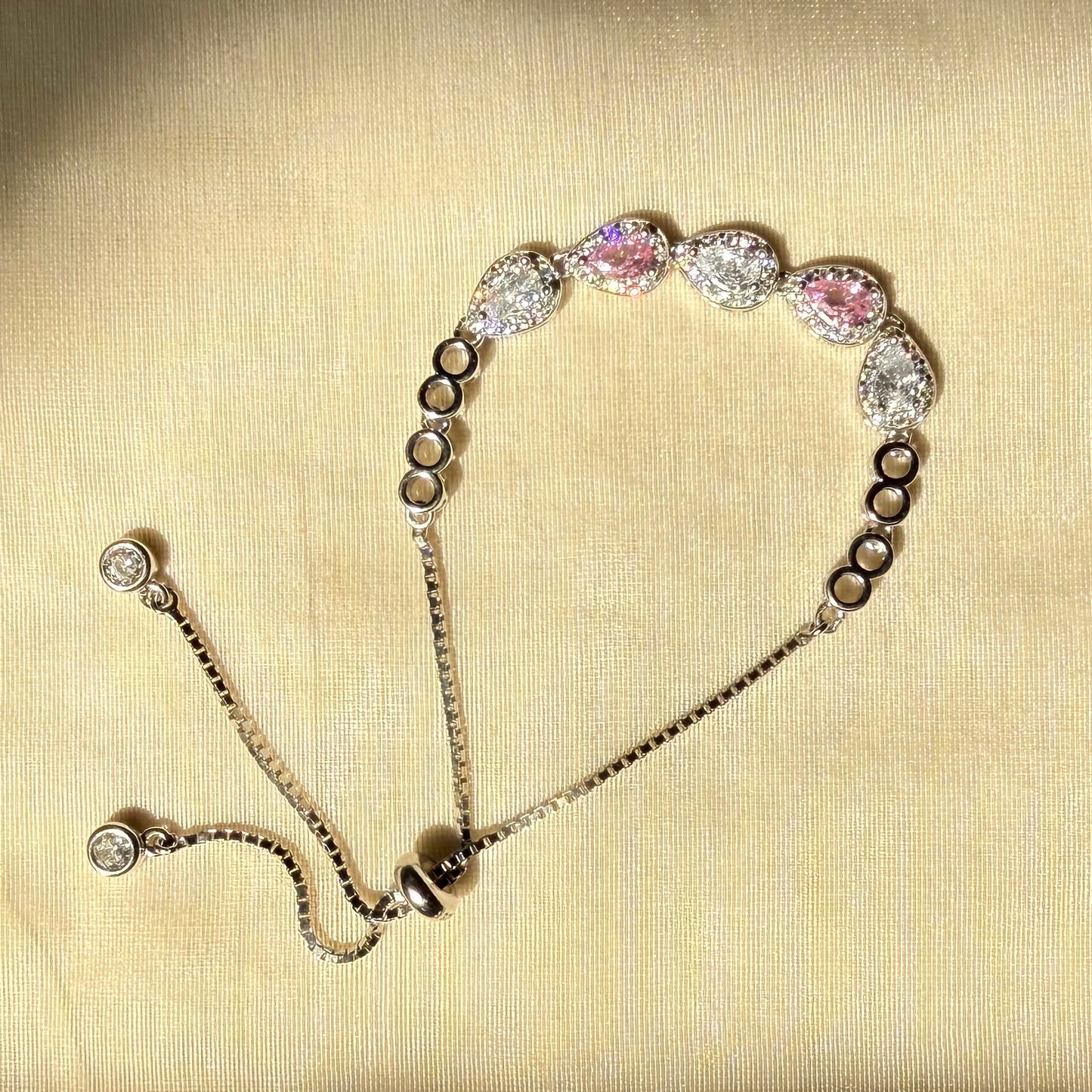 Whispering Pink adjustable bracelets in 925 Silver